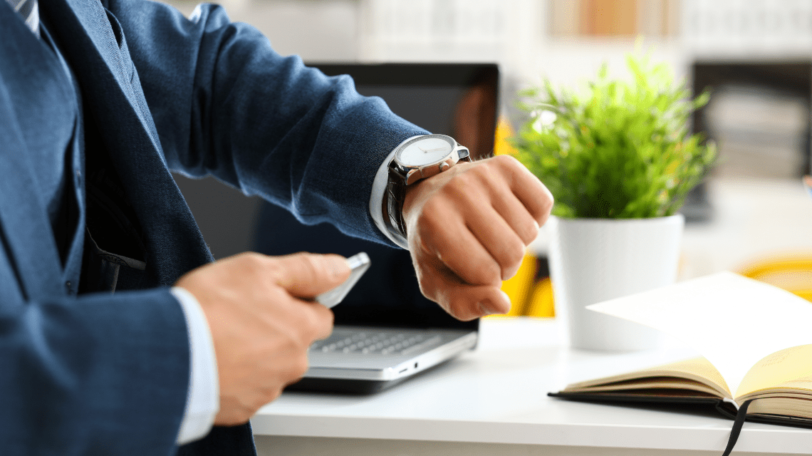 La Importancia de la Puntualidad y la Gestión de Personal en las Empresas